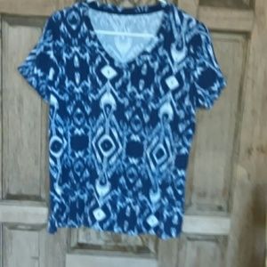 Blouse low cut stretchy